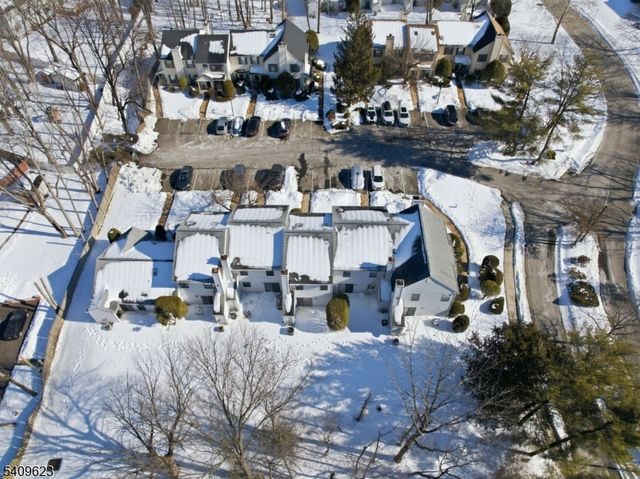 303 Maplecrest Rd, Edison Twp., NJ 08820