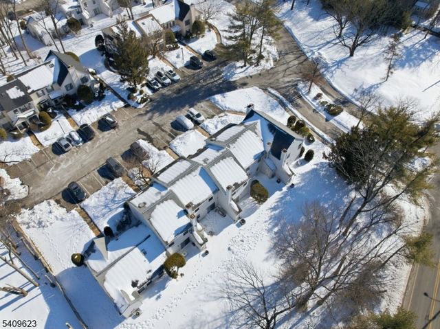 303 Maplecrest Rd, Edison Twp., NJ 08820