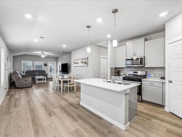 6936 California Black Oak Drive, Conroe, TX 77304