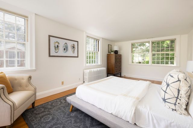 19 Gray Gardens East, Cambridge, MA 02138