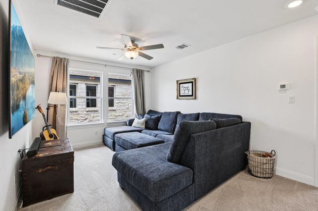 17318 Hattie TRCE, Austin, TX 78738