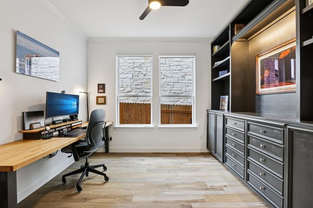 17318 Hattie TRCE, Austin, TX 78738