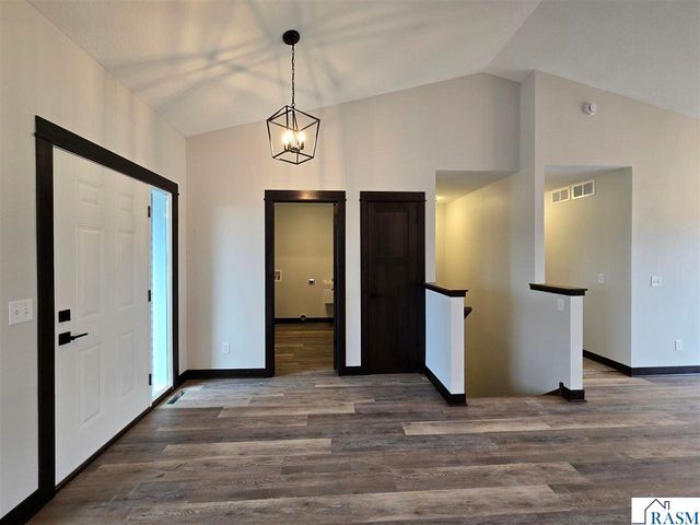 893 Mill Race Court, Madelia, MN 56062