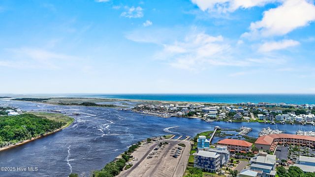 503 Peninsula Drive, Carolina Beach, NC 28428