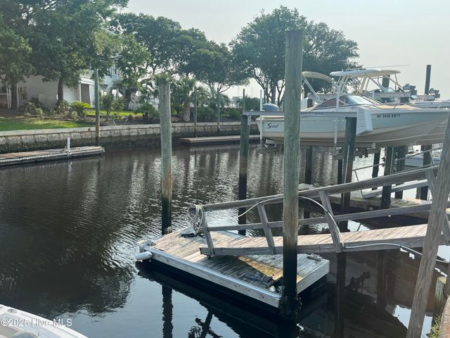 503 Peninsula Drive, Carolina Beach, NC 28428