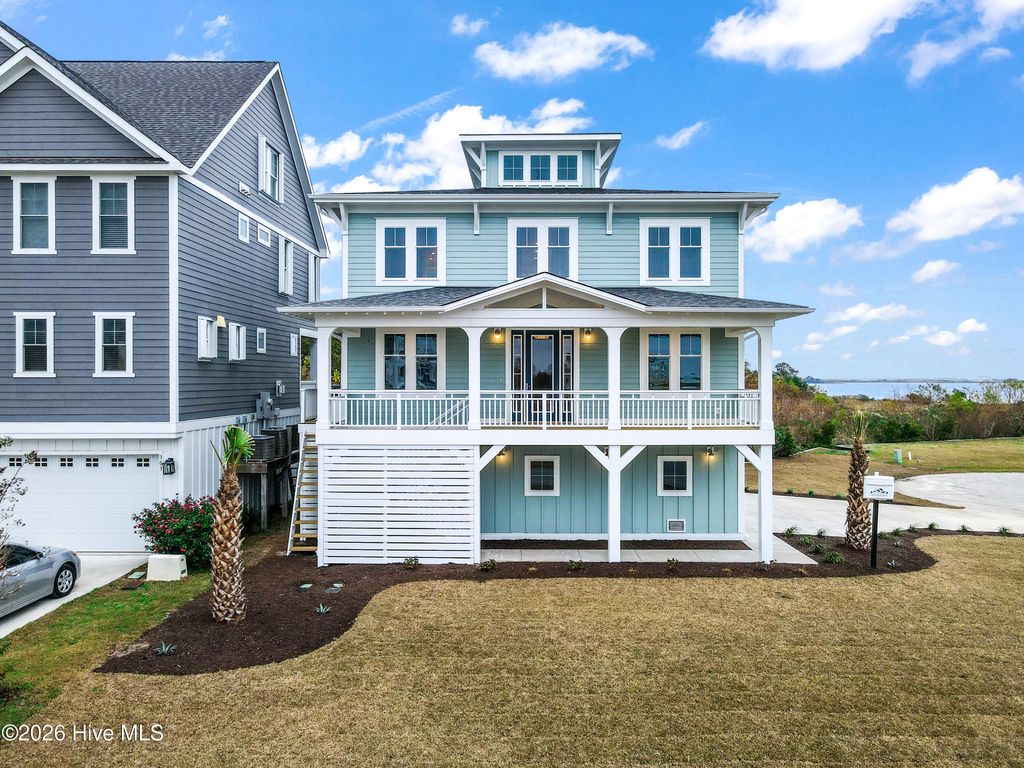 503 Peninsula Drive, Carolina Beach, NC 28428