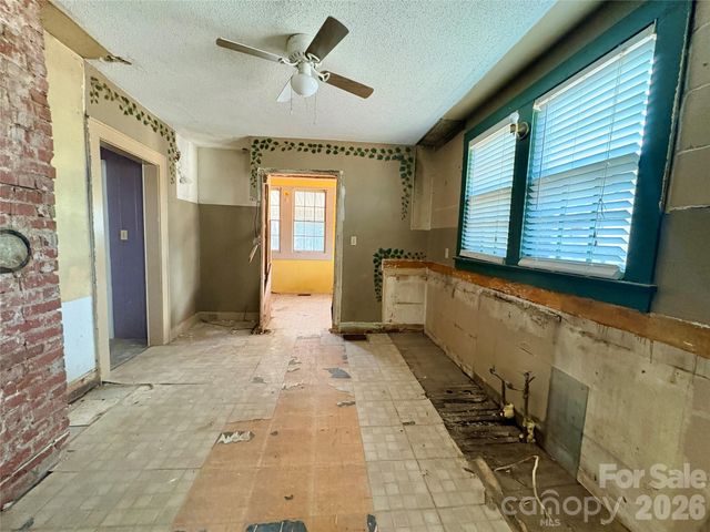 3891 Wilkesboro Highway, Statesville, NC 28625