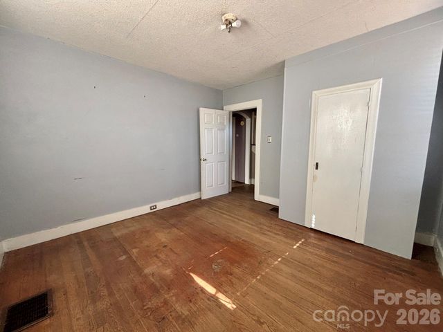 3891 Wilkesboro Highway, Statesville, NC 28625