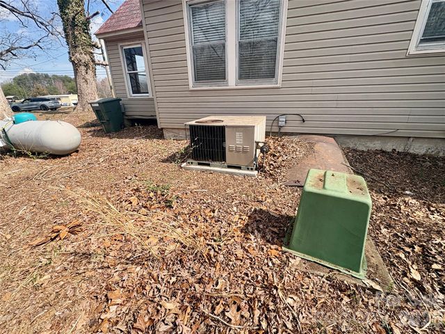 3891 Wilkesboro Highway, Statesville, NC 28625