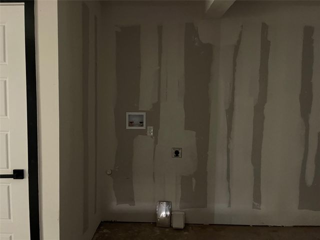 800 S 2nd Street, La Porte, TX 77571