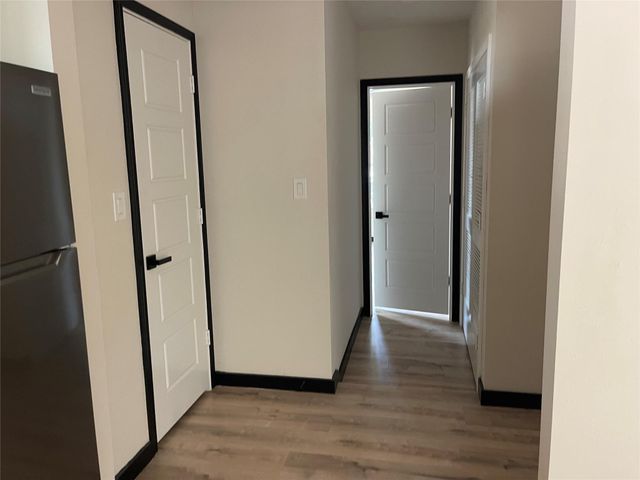 800 S 2nd Street, La Porte, TX 77571