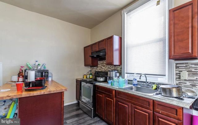 5225 CHESTER AVE, Philadelphia, PA 19143
