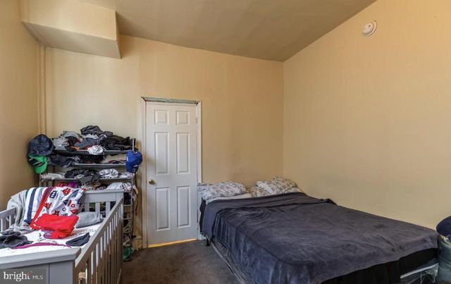 5225 CHESTER AVE, Philadelphia, PA 19143