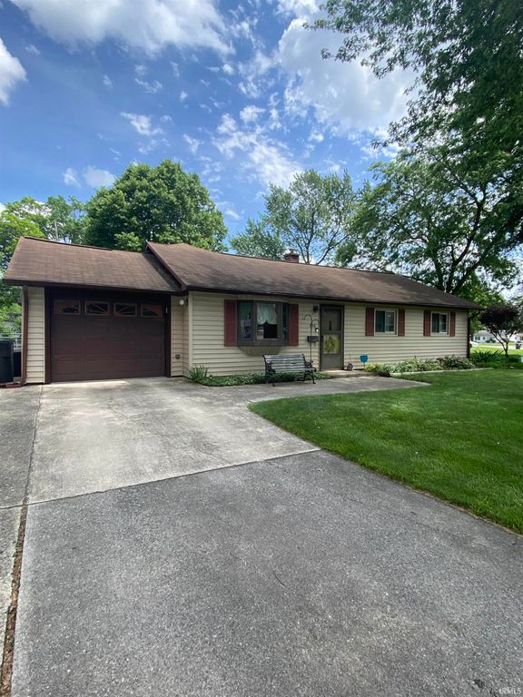 814 Elnora Drive, Fort Wayne, IN 46825