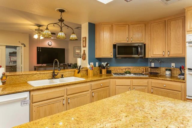 41422 Ventana Drive, Palmdale, CA 93551