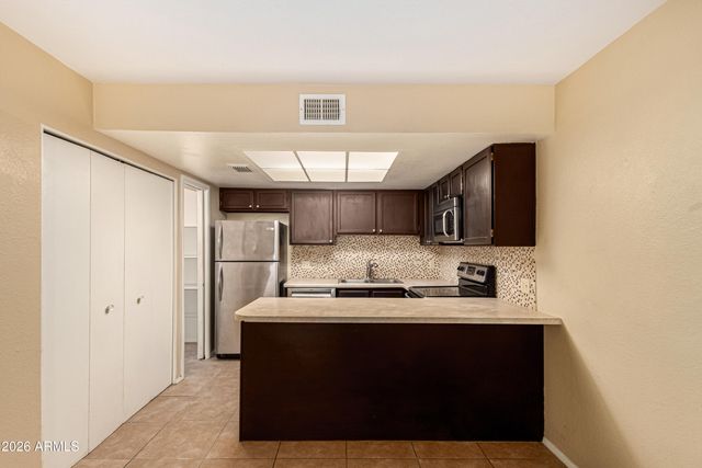 2127 E 10TH Street 4, Tempe, AZ 85281