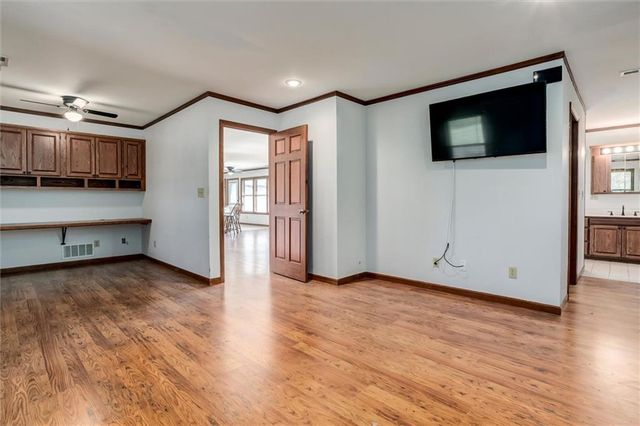 15016 246th Street, Lawrence, KS 66044