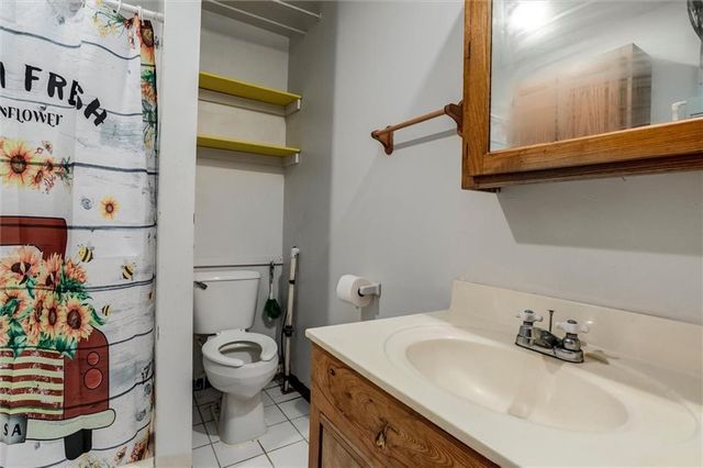 15016 246th Street, Lawrence, KS 66044