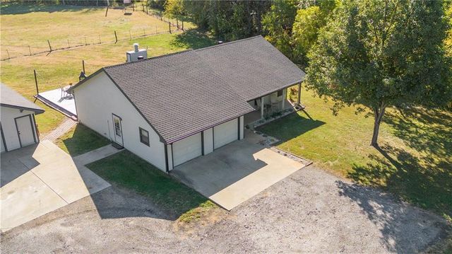 15016 246th Street, Lawrence, KS 66044