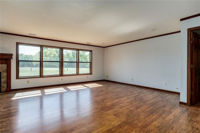 15016 246th Street, Lawrence, KS 66044