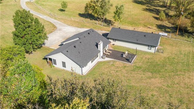 15016 246th Street, Lawrence, KS 66044