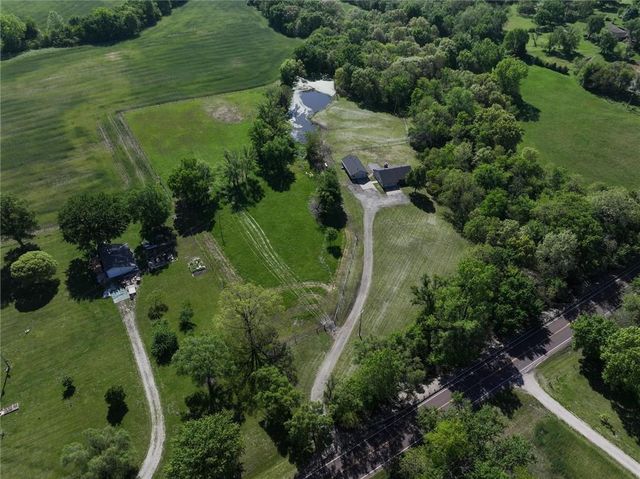 15016 246th Street, Lawrence, KS 66044