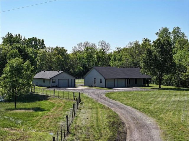 15016 246th Street, Lawrence, KS 66044