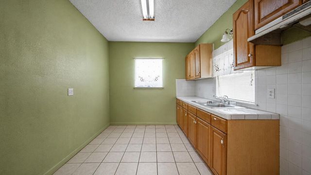1409 Lauraine Street, Brenham, TX 77833