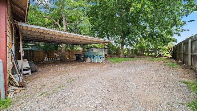 1409 Lauraine Street, Brenham, TX 77833