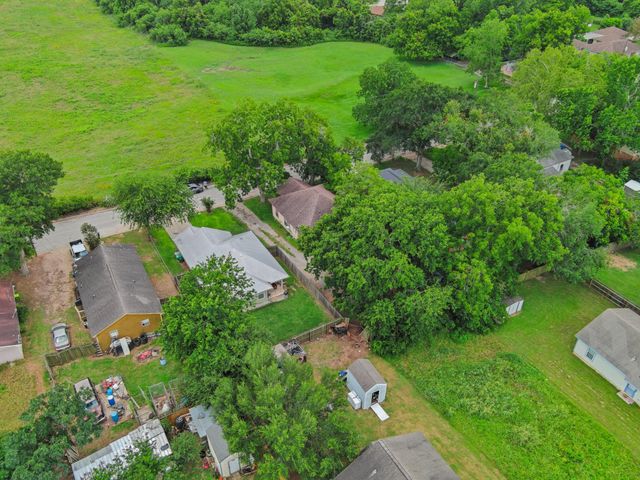 1409 Lauraine Street, Brenham, TX 77833