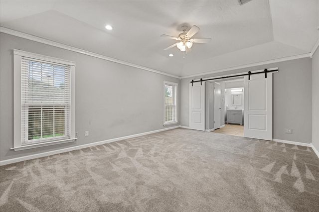 213 Meadowhill Drive, Benbrook, TX 76126