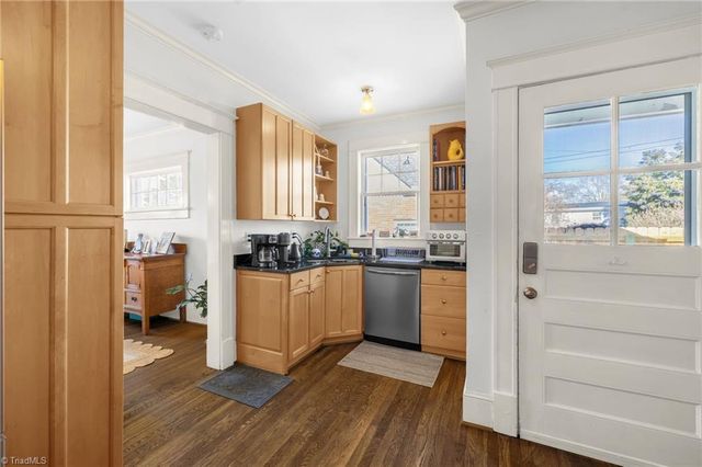 304 N Tremont Drive, Greensboro, NC 27403