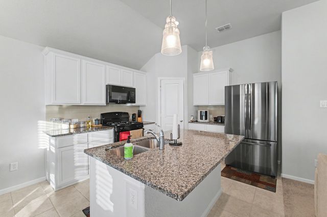 1928 Elderberry Street, Royse City, TX 75189