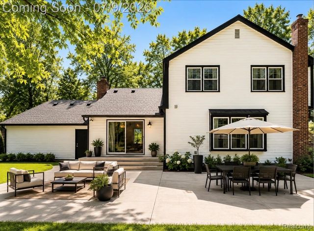 26914 Pebblestone Street, Southfield, MI 48034