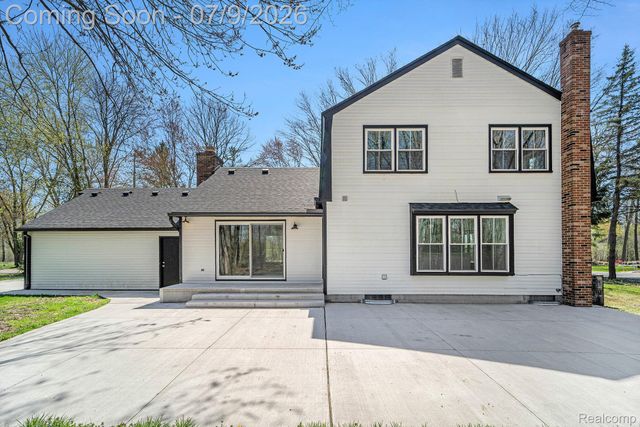 26914 Pebblestone Street, Southfield, MI 48034
