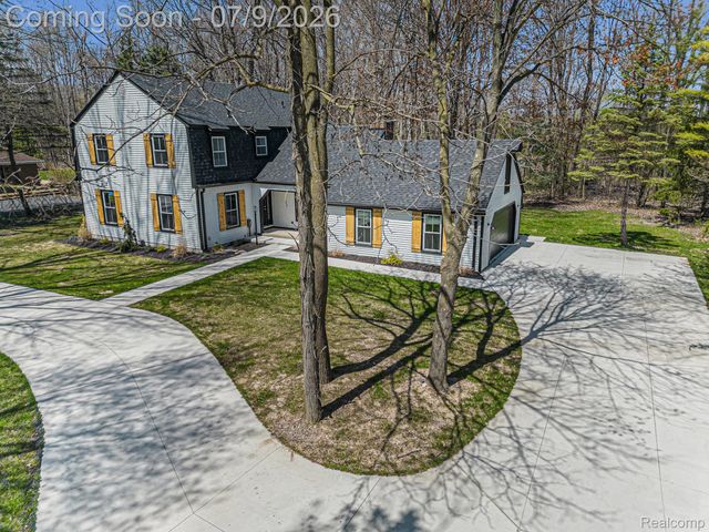 26914 Pebblestone Street, Southfield, MI 48034
