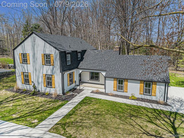 26914 Pebblestone Street, Southfield, MI 48034
