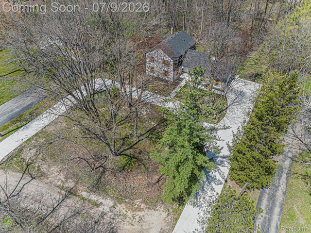 26914 Pebblestone Street, Southfield, MI 48034