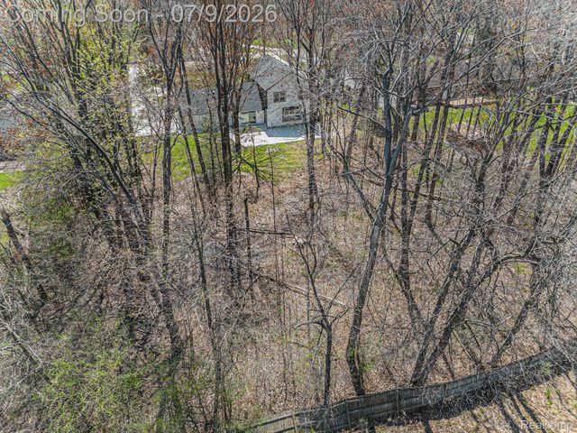 26914 Pebblestone Street, Southfield, MI 48034