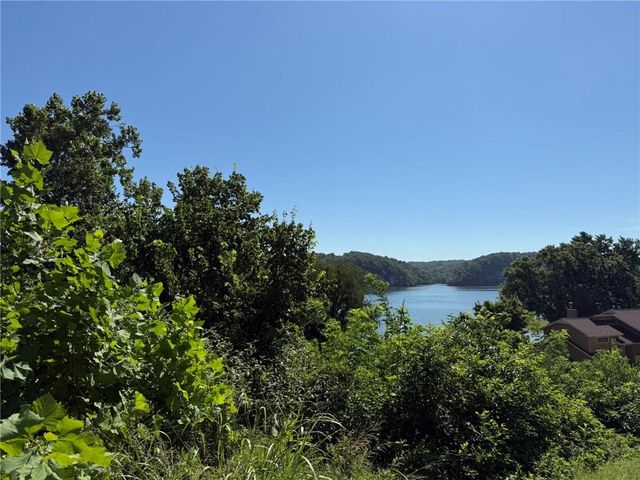18358 and 18362 Ponderosa Drive, Springdale, AR 72764