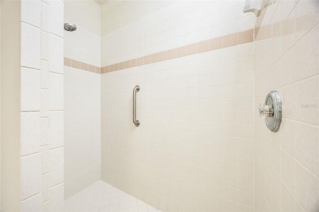 566 OAK BAY DRIVE, Osprey, FL 34229