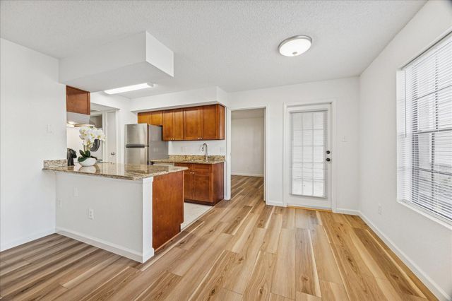 2750 Holly Hall Street 1516, Houston, TX 77054