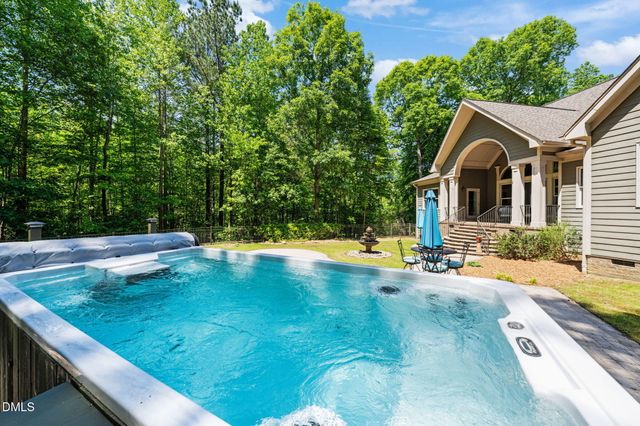 2031 Silverleaf Drive, Youngsville, NC 27596
