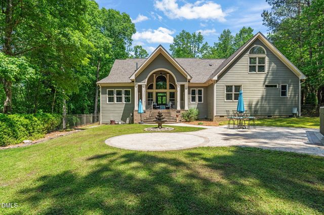 2031 Silverleaf Drive, Youngsville, NC 27596