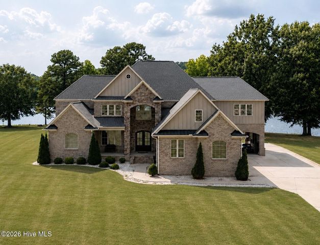 6344 Golden Pond Road, Elm City, NC 27822