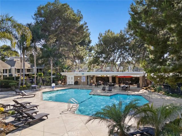 16445 Wimbledon Lane, Huntington Beach, CA 92649