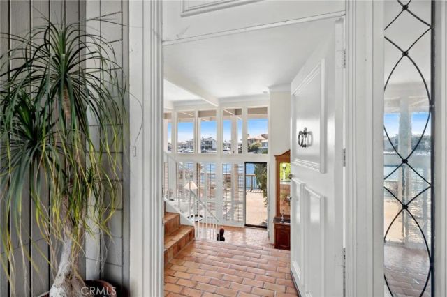 16445 Wimbledon Lane, Huntington Beach, CA 92649