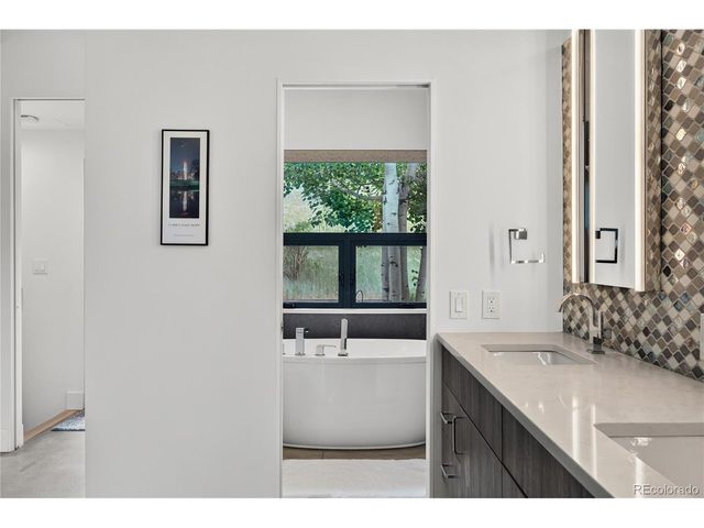 863 Circle Dr, Boulder, CO 80302
