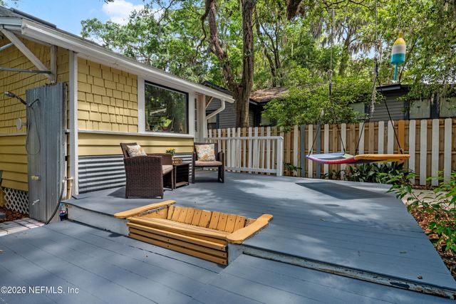2720 APACHE Avenue, Jacksonville, FL 32210
