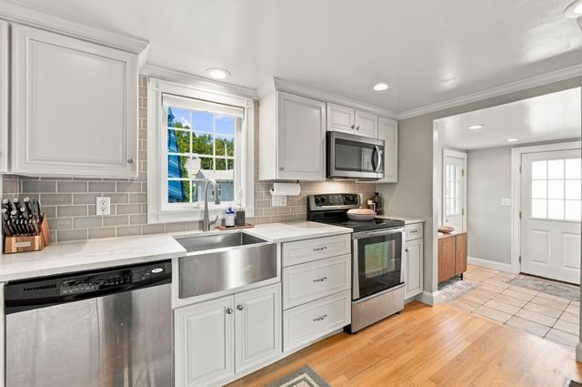 68 French Ave, Braintree, MA 02184